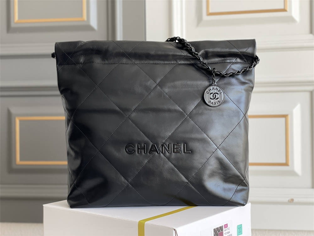 Chanel 22 bag 35cm small 2025 new 